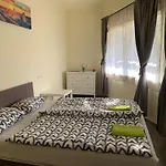 Levendulakert Apartmanhaz Siófok