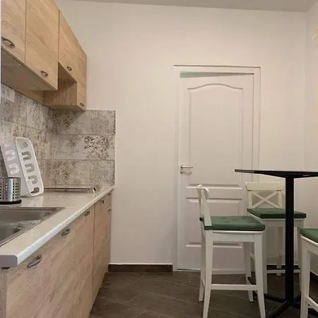 Levendulakert Apartmanhaz アパート *