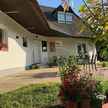 Levendulakert Apartmanhaz Siofok
