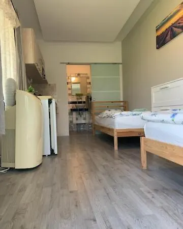 Levendulakert Apartmanhaz * シオーフォク