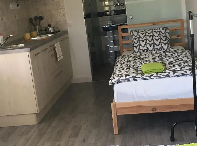 Levendulakert Apartmanhaz Apartament *