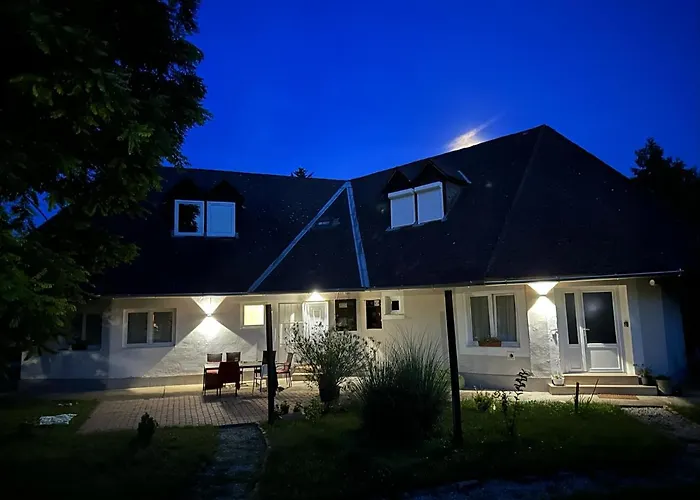 Levendulakert Apartmanhaz Apartament *